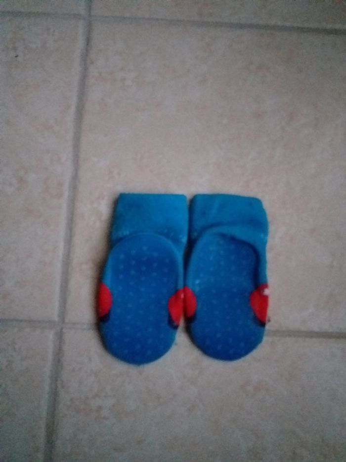 Chaussettes antidérapantes 19/22 - photo numéro 2