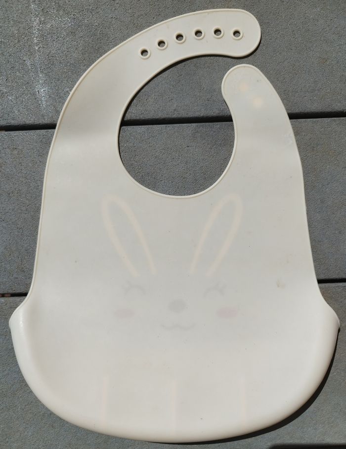 Bavoir silicone - photo numéro 3