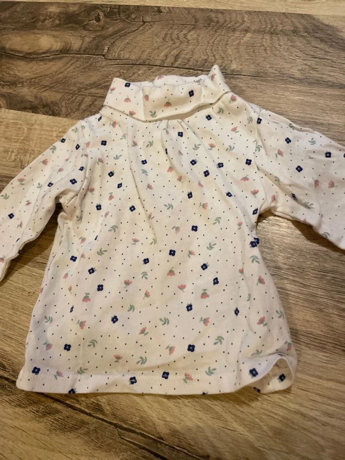 T-shirt fleuri 3 mois