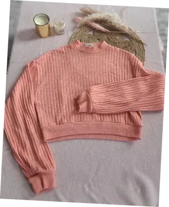 Pull Bershka – Taille M, tendance et confortable