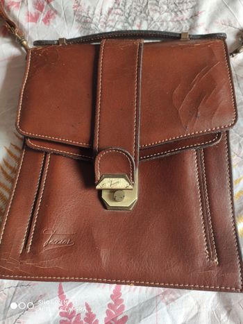 Sacoche cuir