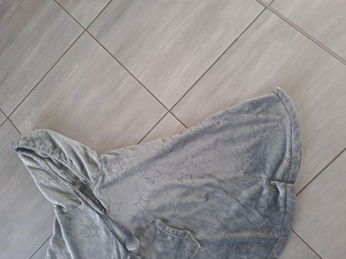 Poncho tout doux gris Taille L - photo numéro 5