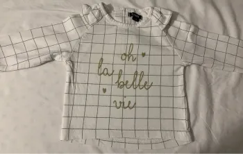 T-shirt à volants