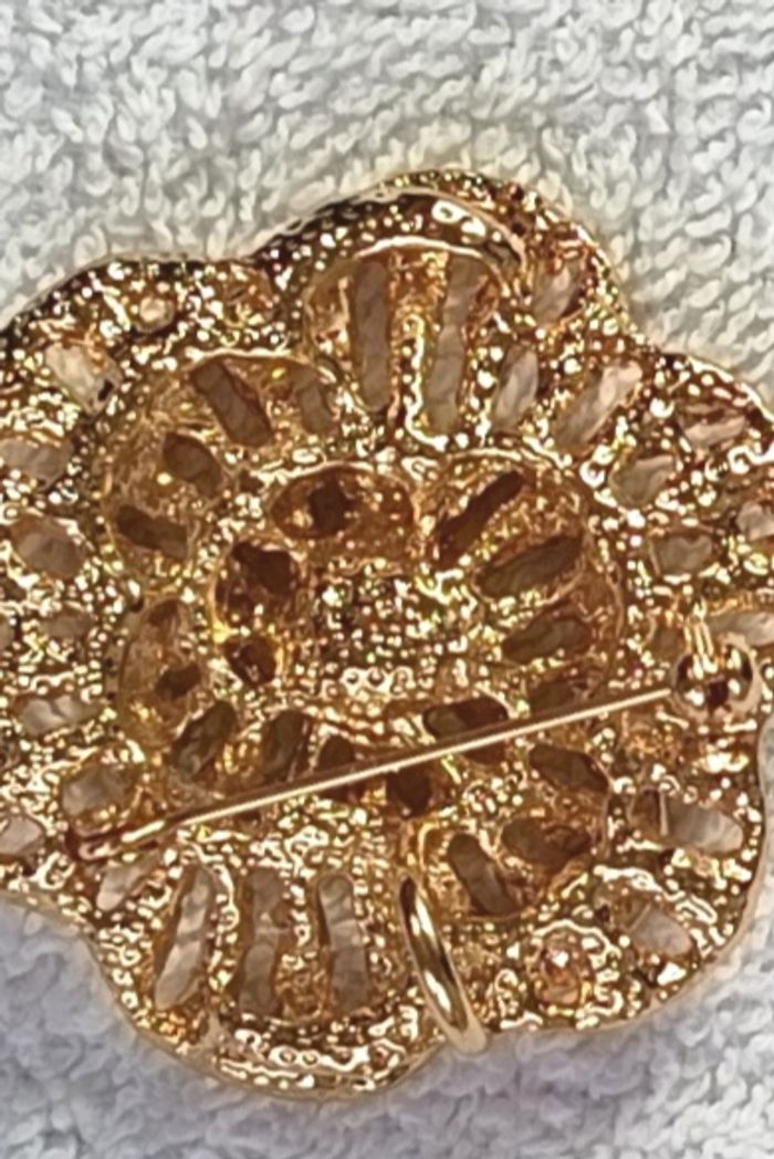 bijou broche / pendentif fleur NEUF - photo numéro 6