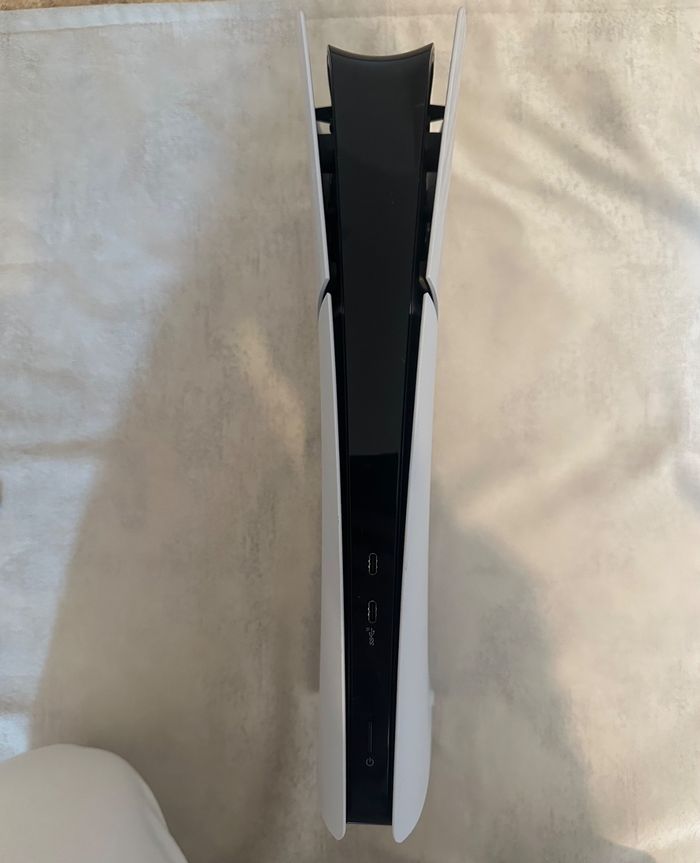 Sony Playstation 5 pro - photo numéro 3