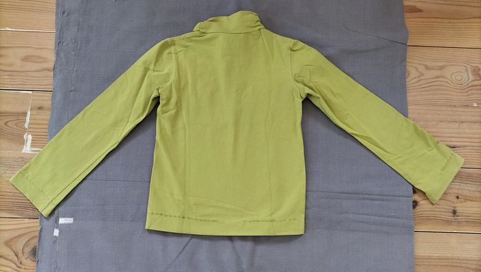 Tshirt vert manches longues 8 ans - photo numéro 2