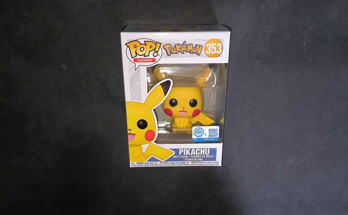 Figurine Funko Pop / Pikachu 353 / Pokémon / Spécial édition