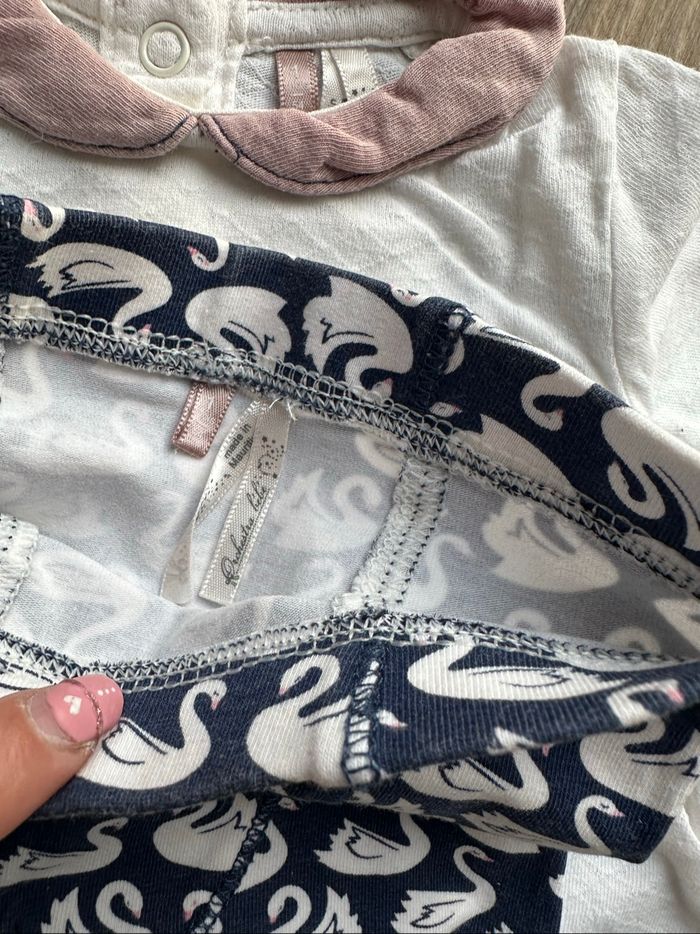 - Ensemble Orchestra - 1 mois - Très bon état - photo numéro 2