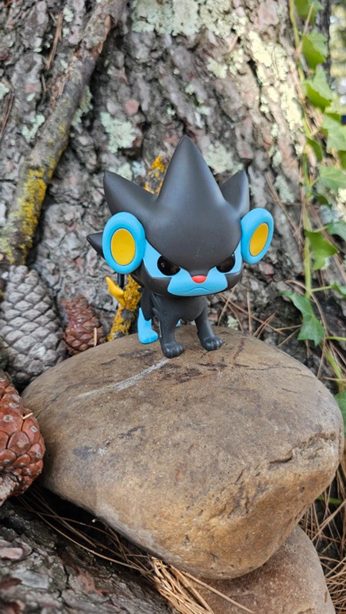 Super figurine Pokemon Nintendo pop luxray
