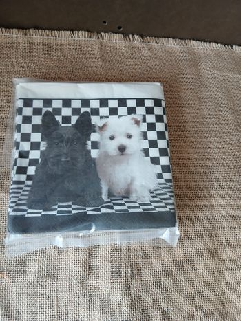 18 serviettes en papier bébé chien chiot blanc et noir