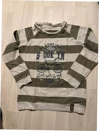 Sweat léger vertbaudet 12 ans à rayures kaki et grise très bon état