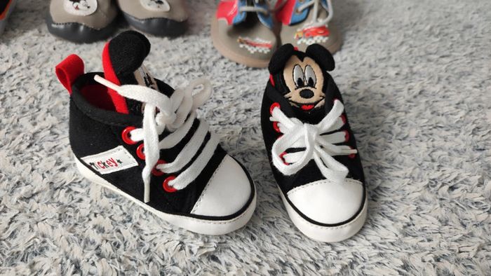 Lot Chaussures 3/6 mois - photo numéro 2