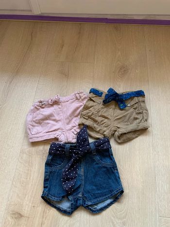 Lot 3 short 9 mois