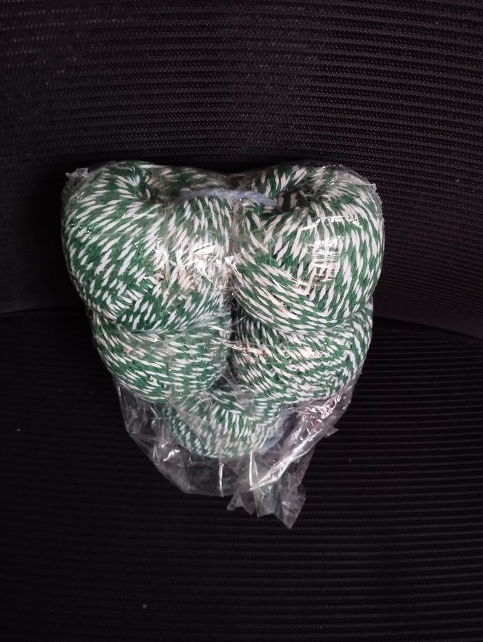 * Lot de 5 pelotes blanc et vert - photo numéro 2