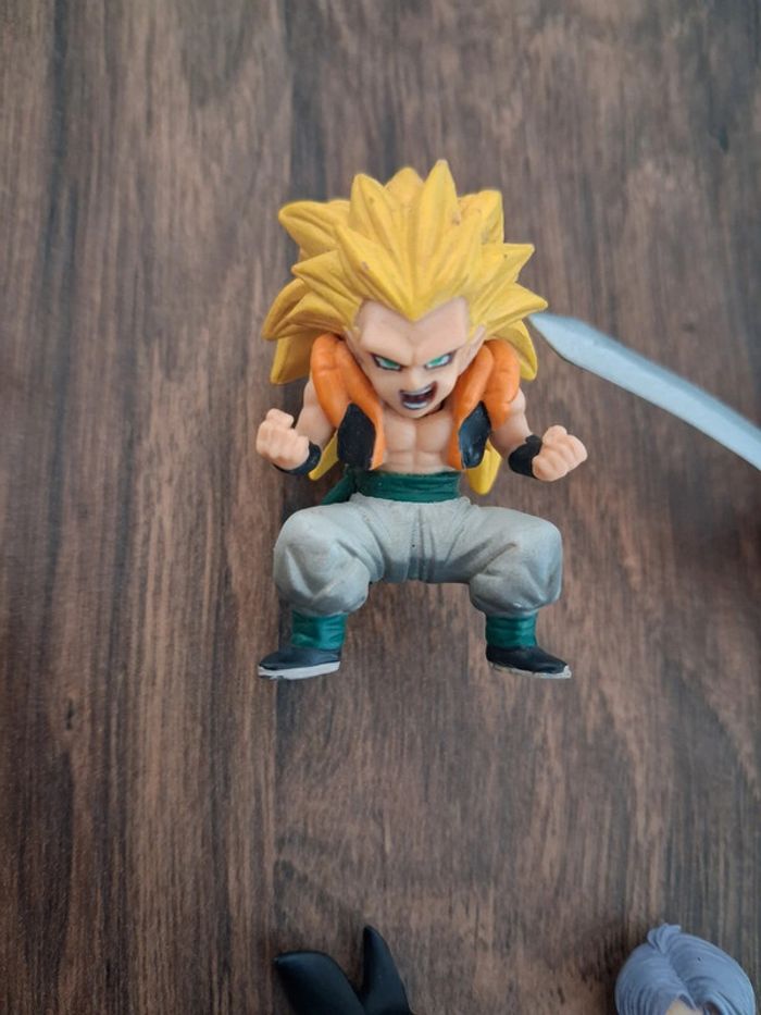 Lot de 11 figurines Dragon Ball Z Gashapon Hachette Goku nuage Trunk futur Gotrunk C17 - photo numéro 3