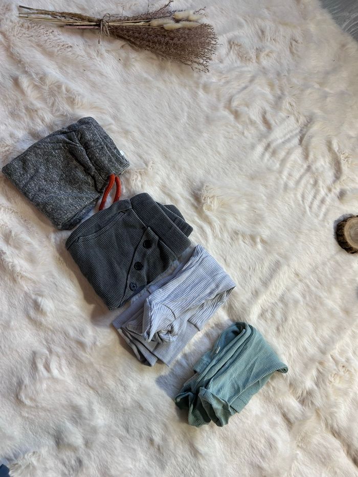 Lot de deux jogging et deux bas, taille 3 mois