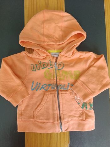Veste à capuche
