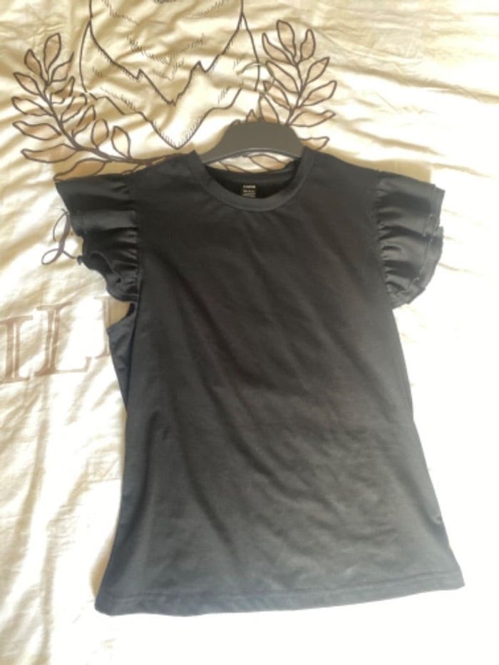 T’es shirt avec détails