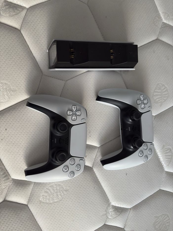 PlayStation 5 - photo numéro 2