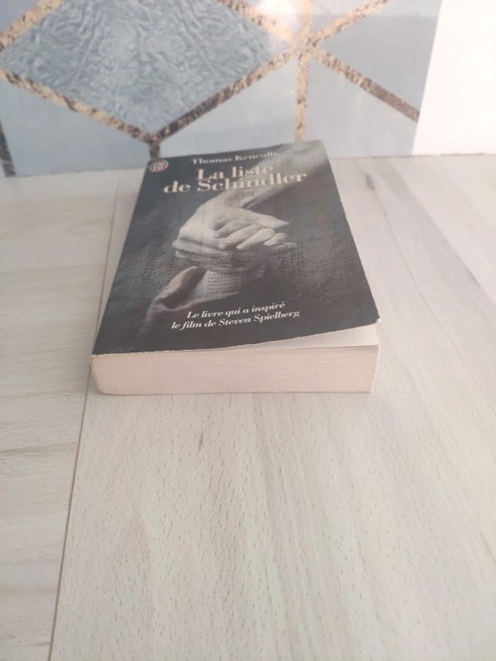 Livre poche la liste de Schindler Keneally livre qui a inspiré le film de Spielberg - photo numéro 3