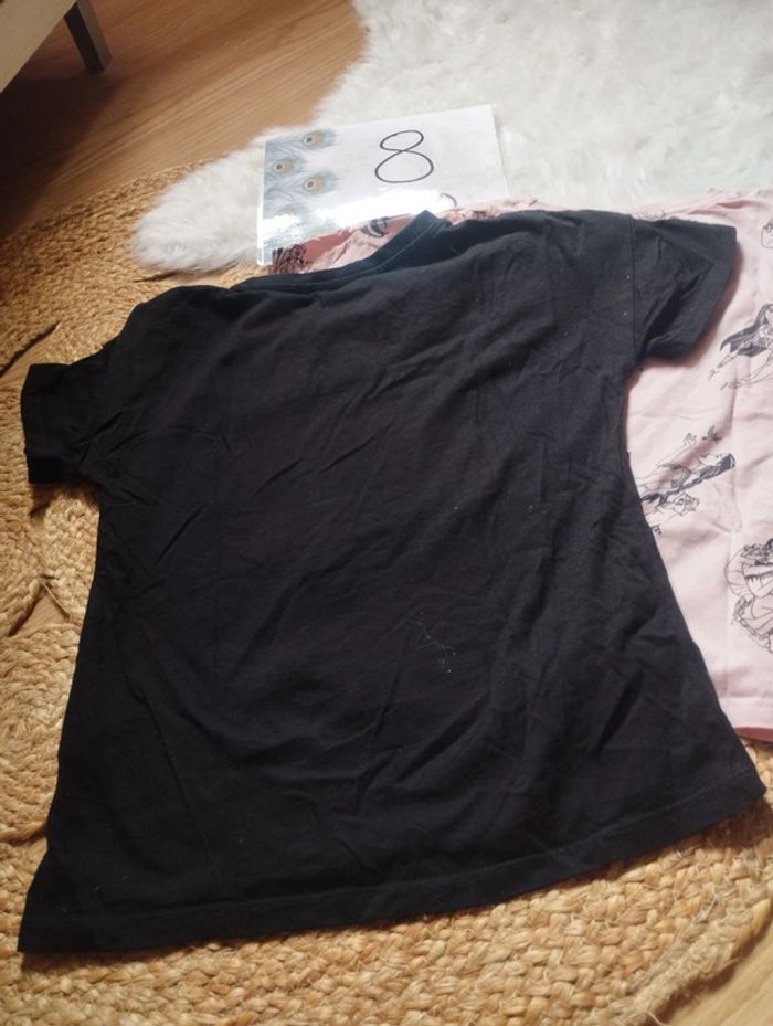 Lot t-shirts Disney reserved 8ans - photo numéro 7