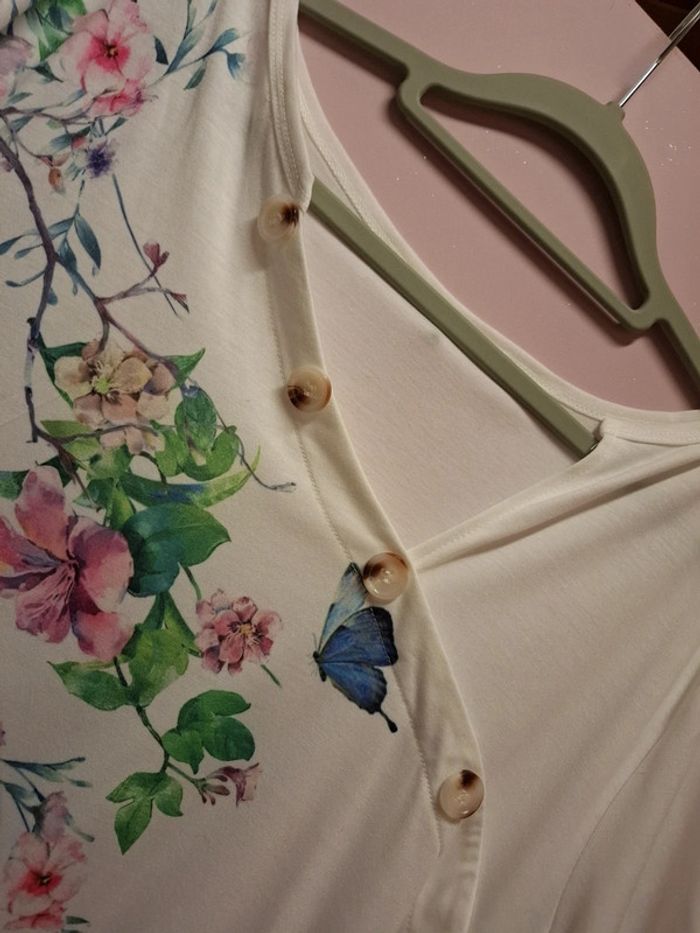 Tee shirt motif fleuris femme - photo numéro 3