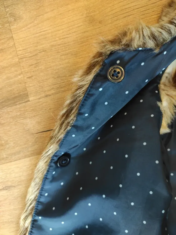 Gilet oshkosh étiqueté 3 ans mais taille grand - photo numéro 6