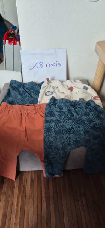 Lot 4 pantalons leger