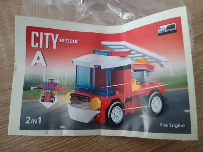 Lot de 4 véhicules pompier en brick lego neuves - photo numéro 2