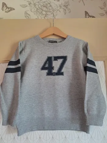 Pull garçon tbe gris 5 ans sidewalk comme neuf