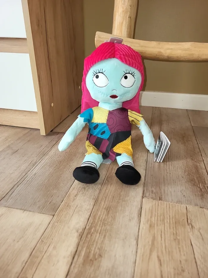 Peluche animé sally