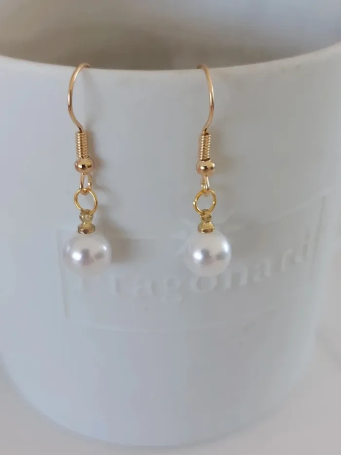 Boucles d'oreilles fantaisie petites perles - photo numéro 2