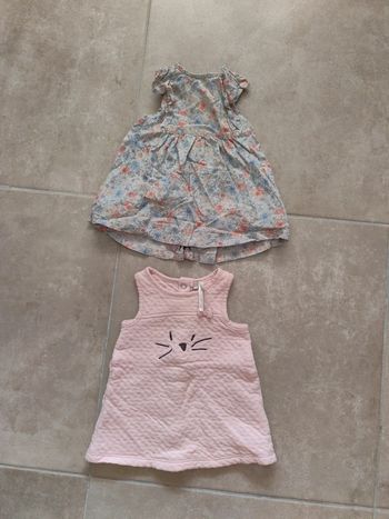 Lot 2 robes 1 mois