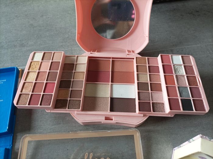 Maquillage - photo numéro 3