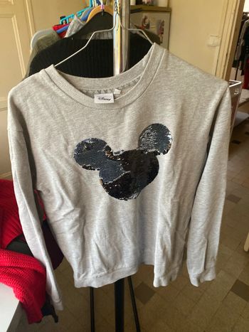 Pull gris Mickey