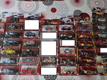 Voitures Cars Disney mattel metal neuves 8e piéce ,merci de lire les annonces