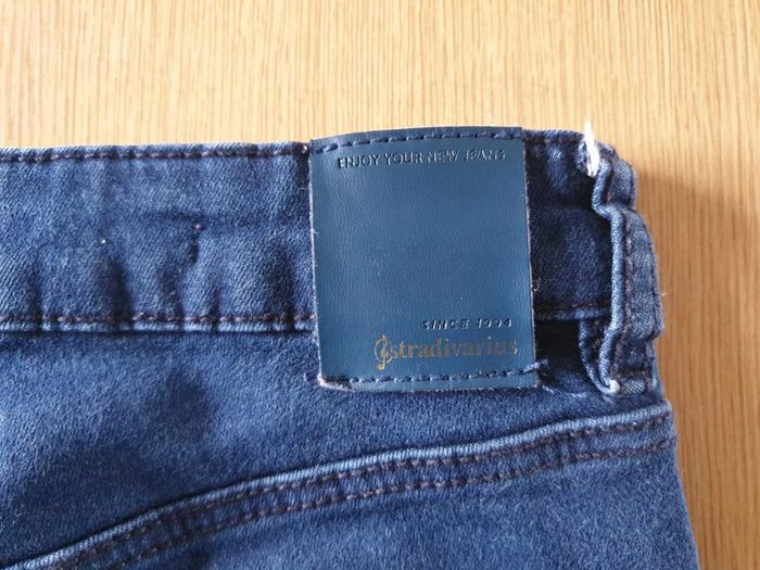 Jean femme Stradivarius T36 long 100cm super hight waist fit bleu foncé - photo numéro 4