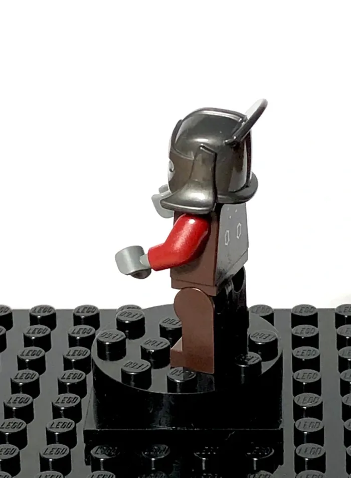 LEGO Lotr/The Hobbit - "Uruk-Hai, helmet" - photo numéro 5