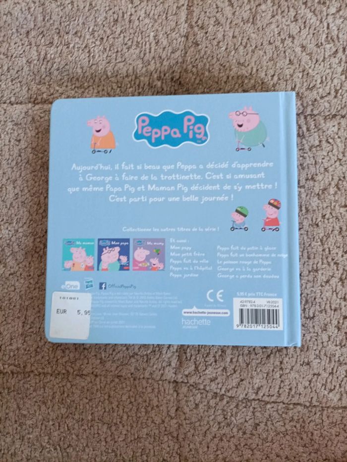 Livre Peppa pig cartonné : Peppa fait de la trottinette - photo numéro 2