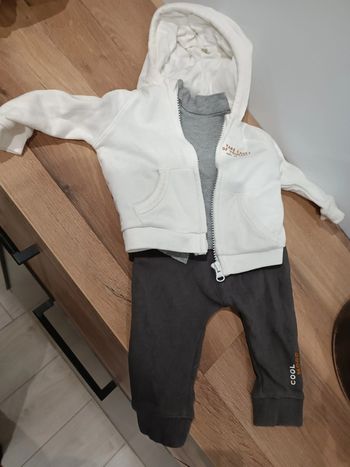 Jogging 6 mois blanc