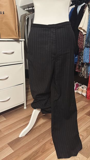 Pantalon tailleur noir à fines rayures H&M T40