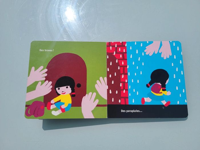 Livre tout carton đ Les Petites Mains đ - photo numĂ©ro 6