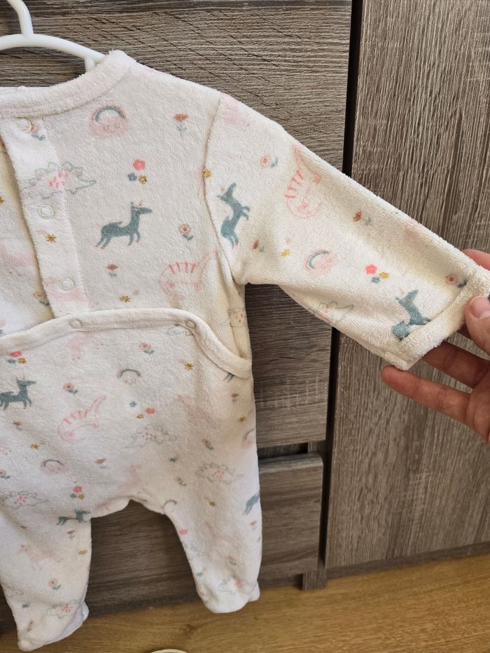 Vêtement Bébé Fille - Pyjama Licorne/ Dino - Kiabi - 3 mois / 56-62cm - photo numéro 8