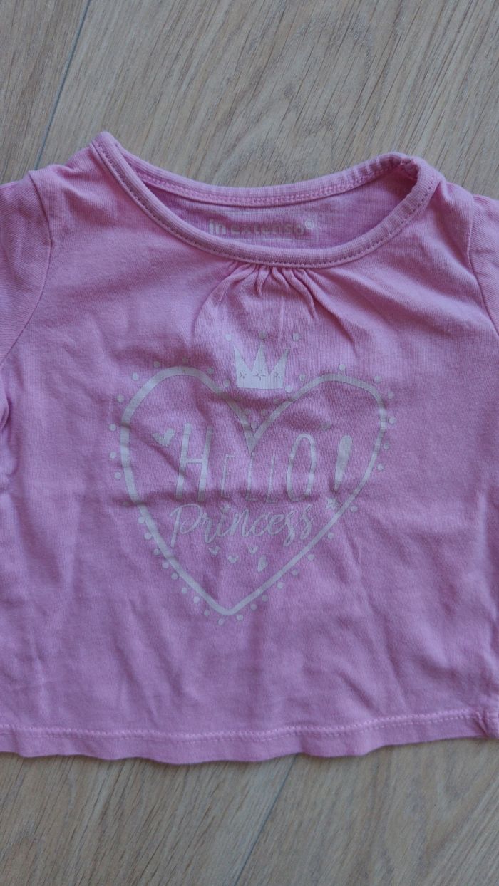 2 t-shirts manches longues 6mois - photo numéro 2