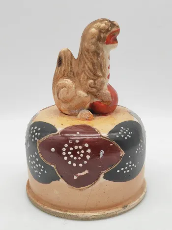 Couvercle Ancien en Céramique Polychrome