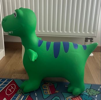 Animal sauteur dinosaure