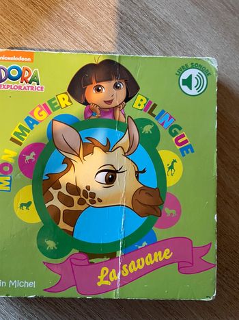 Livre sonore dora