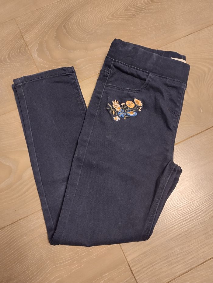 pantalon brodé