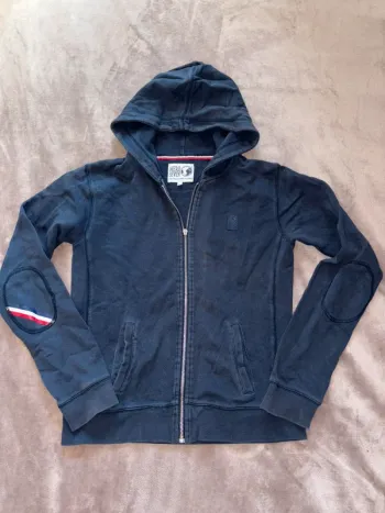 Veste garçon Hero Seven taille 14 ans en bon état. Couleur bleu.