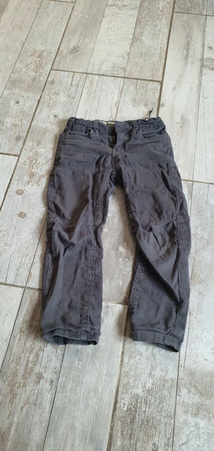 Pantalon in extenso 3 ans en très bon état